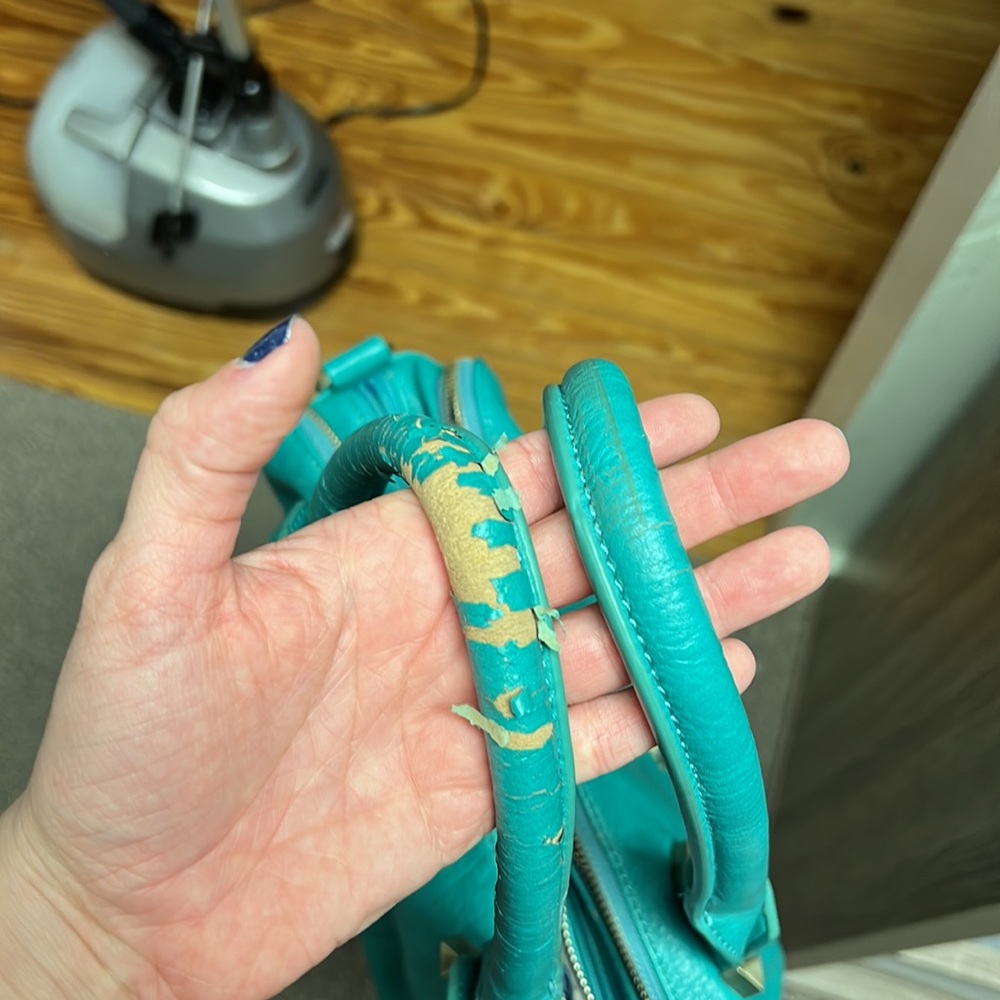 Turquoise purse - Picture 3 of 3